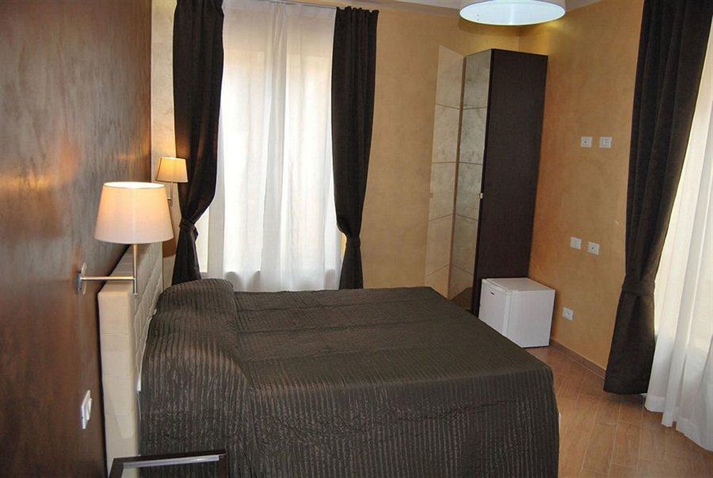 My Piazza Di Spagna 4* Rom